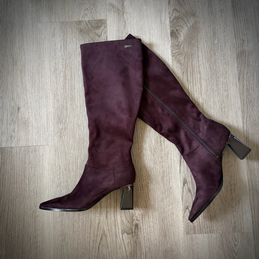 DKNY Salem Boots Dark Brown Chocolate Pointed Toe Knee High Heeled Boot